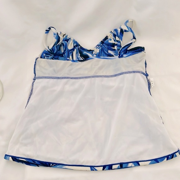 Tankini / Flattering Design In Blues - Picture 5 of 10
